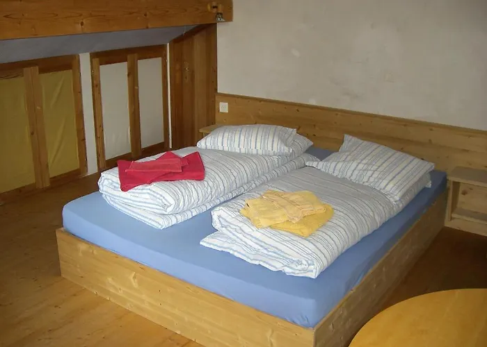 Otel Casa Selva Trin